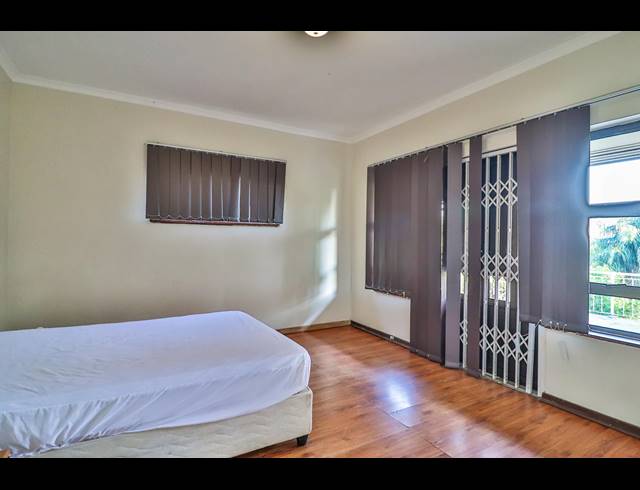 4 BEDROOM HOUSE FOR SALE IN WESTRIDGE